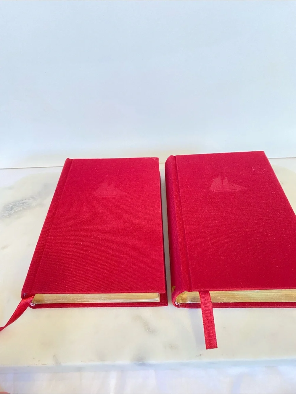 Collectors Library Set Of 2 Brontë Sisters Books Pocket Sized Red Fabric Bound - Picture 2 of 15
